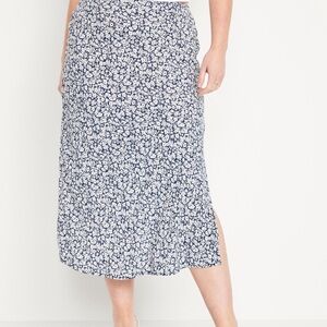 Old Navy Floral Blue and White Skirt